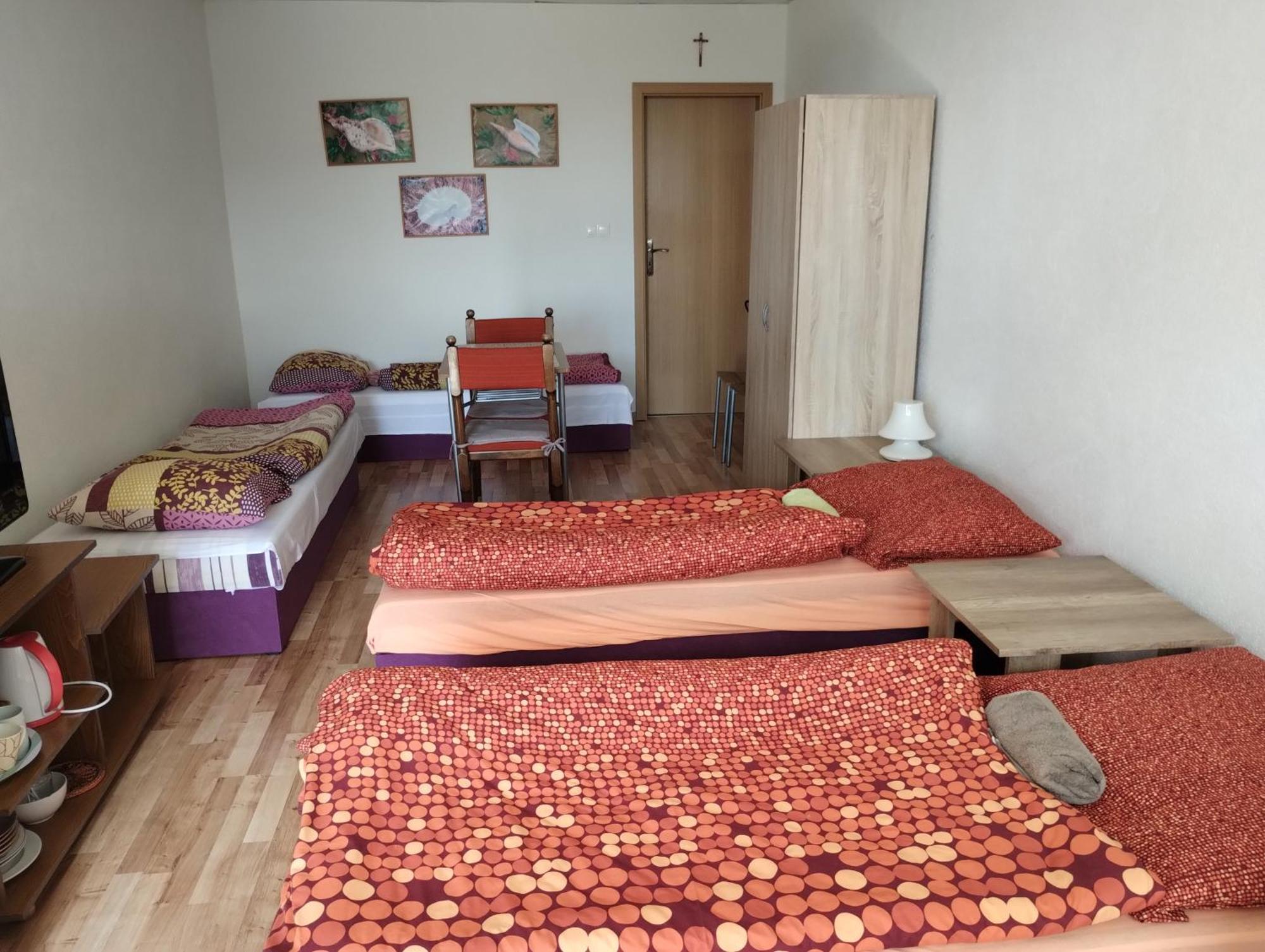 Apartmany Fantagiro Kaluza Luaran gambar