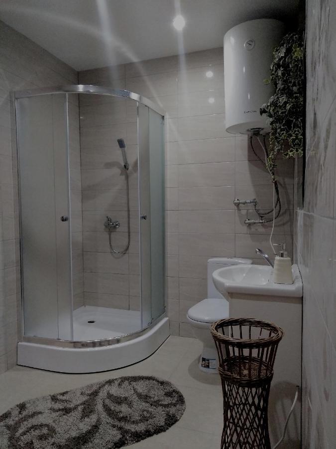 Apartmany Fantagiro Kaluza Luaran gambar